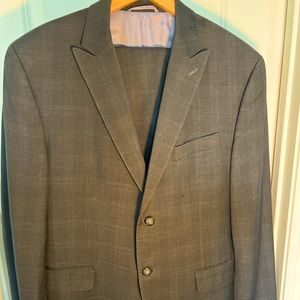 Beautiful Sean John Suit 44R Jacket 34/34 pant